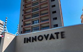 Apartamento beira mar com ótima localização no Indaiá